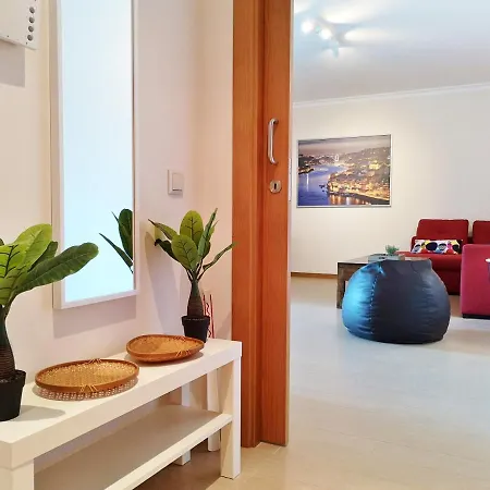 Apartment Rocha Prime 2 Bed Apart, Praia Da Rocha, 2min Walk To The Beach *