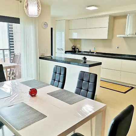 Apartment Rocha Prime 2 Bed Apart, Praia Da Rocha, 2min Walk To The Beach *