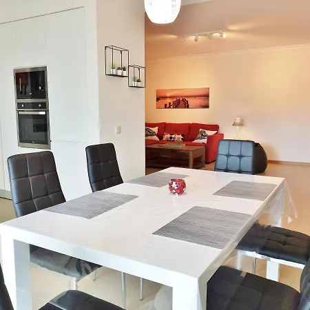 Apartment Rocha Prime 2 Bed Apart, Praia Da Rocha, 2min Walk To The Beach